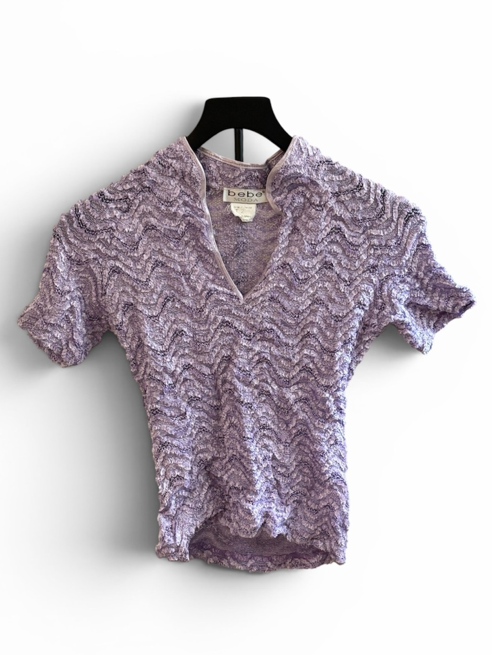 bebe Lavender Textured V-Neck Short Sleeve Top with Mock Collar